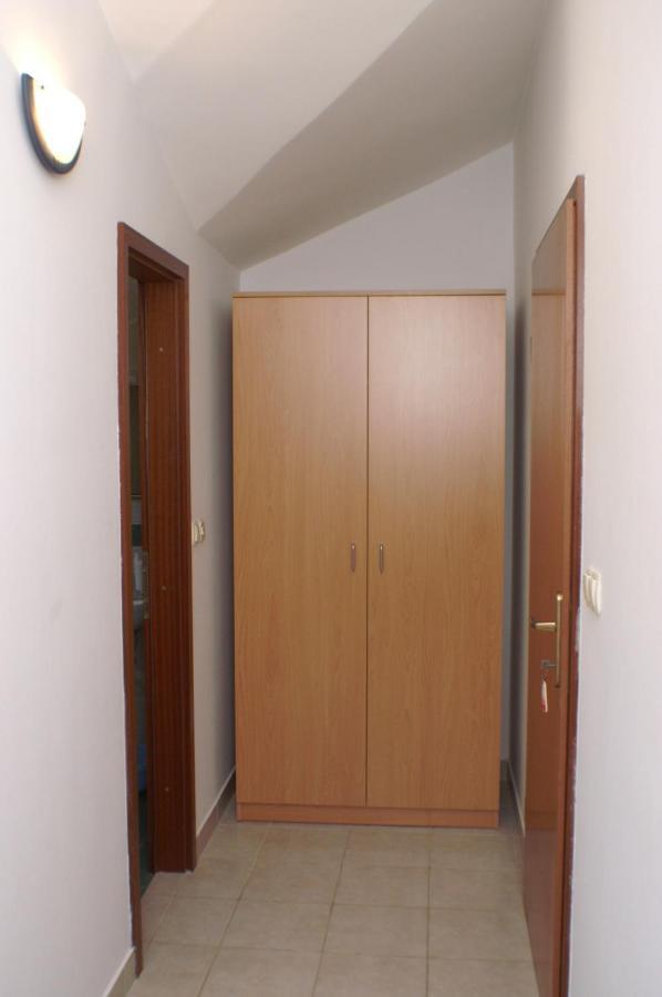 Apartments By The Sea Bilo, Primosten - 4191 Zewnętrze zdjęcie