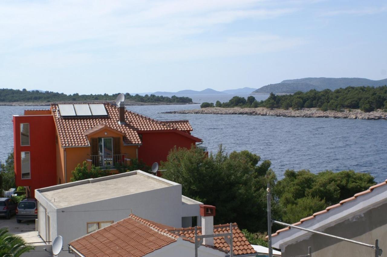 Apartments By The Sea Bilo, Primosten - 4191 Zewnętrze zdjęcie